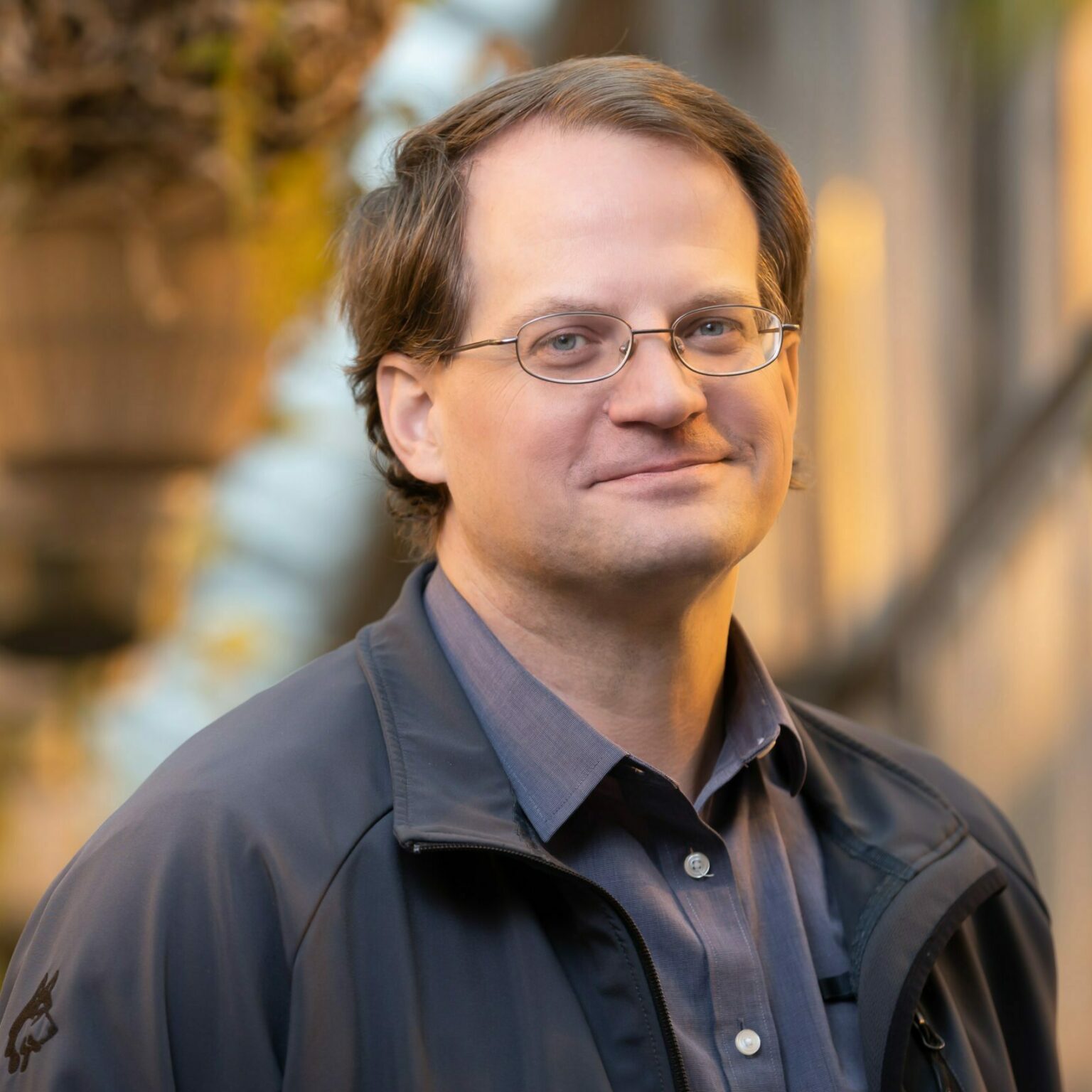 Headshot of Mark Lefsrud.